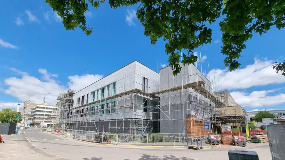 Tower Scaffold + Safety Netting